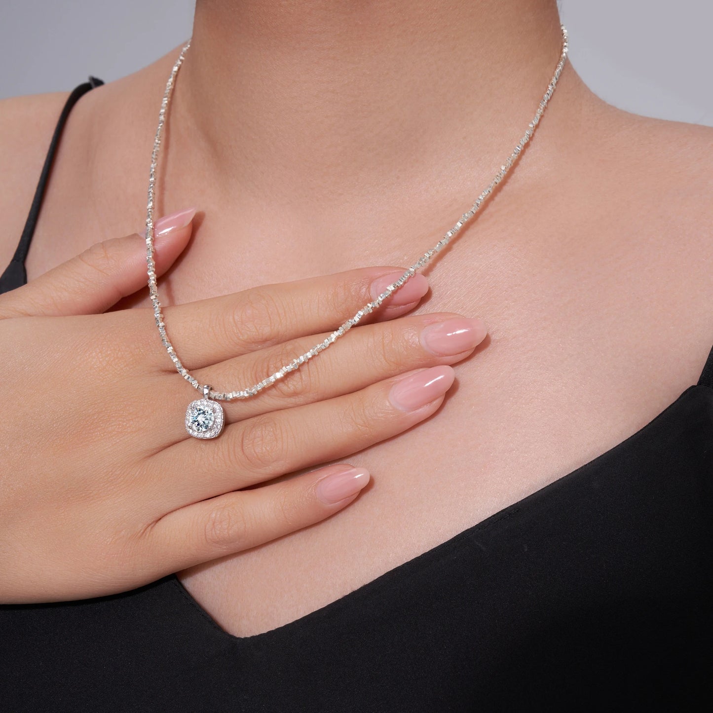 JIUZUAN Moissanite Square Pendant Necklace 925 Silver Plated Jewelry