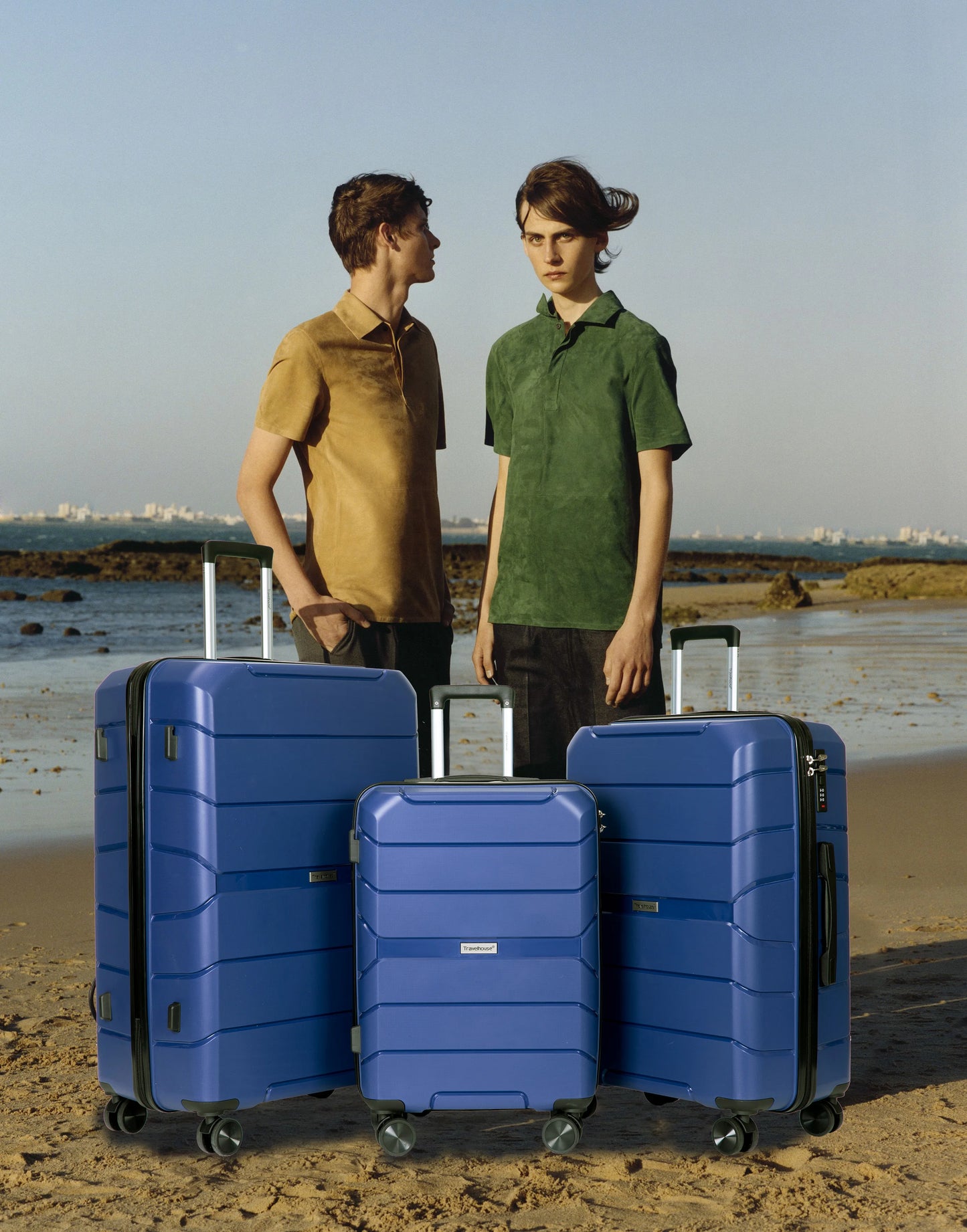 Travelhouse Hardshell Spinner Lightweight Luggage Set With TSA Lock 3-Piece